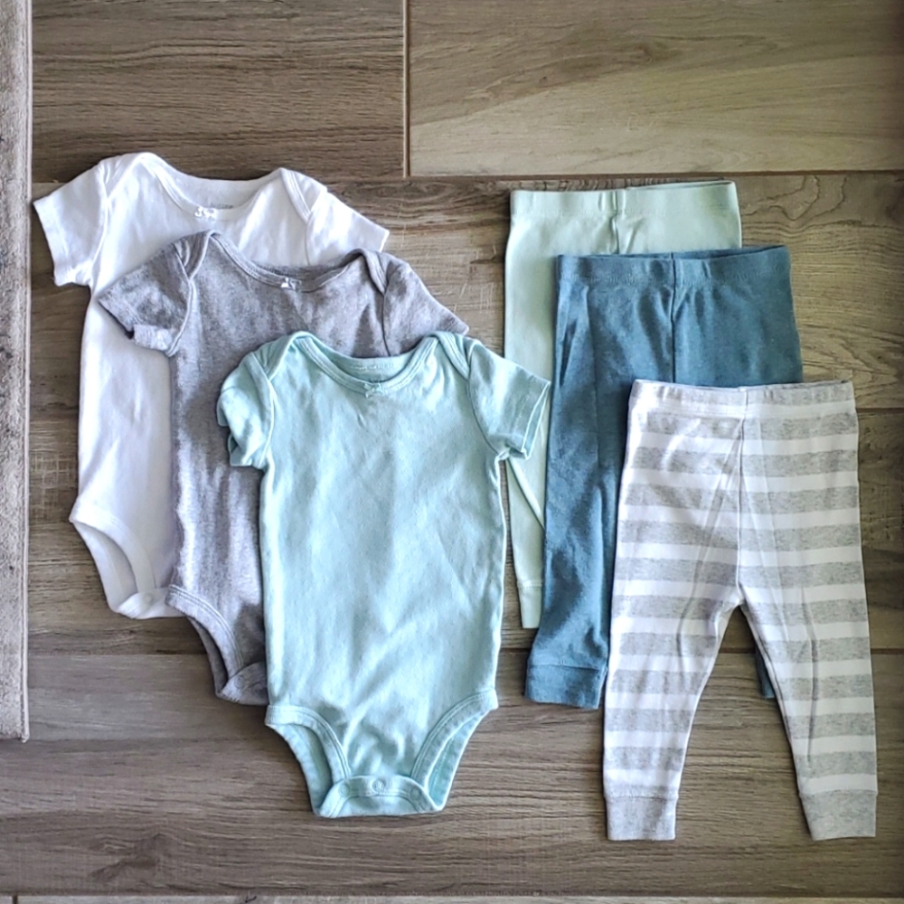 Set of unisex onsies and leggings